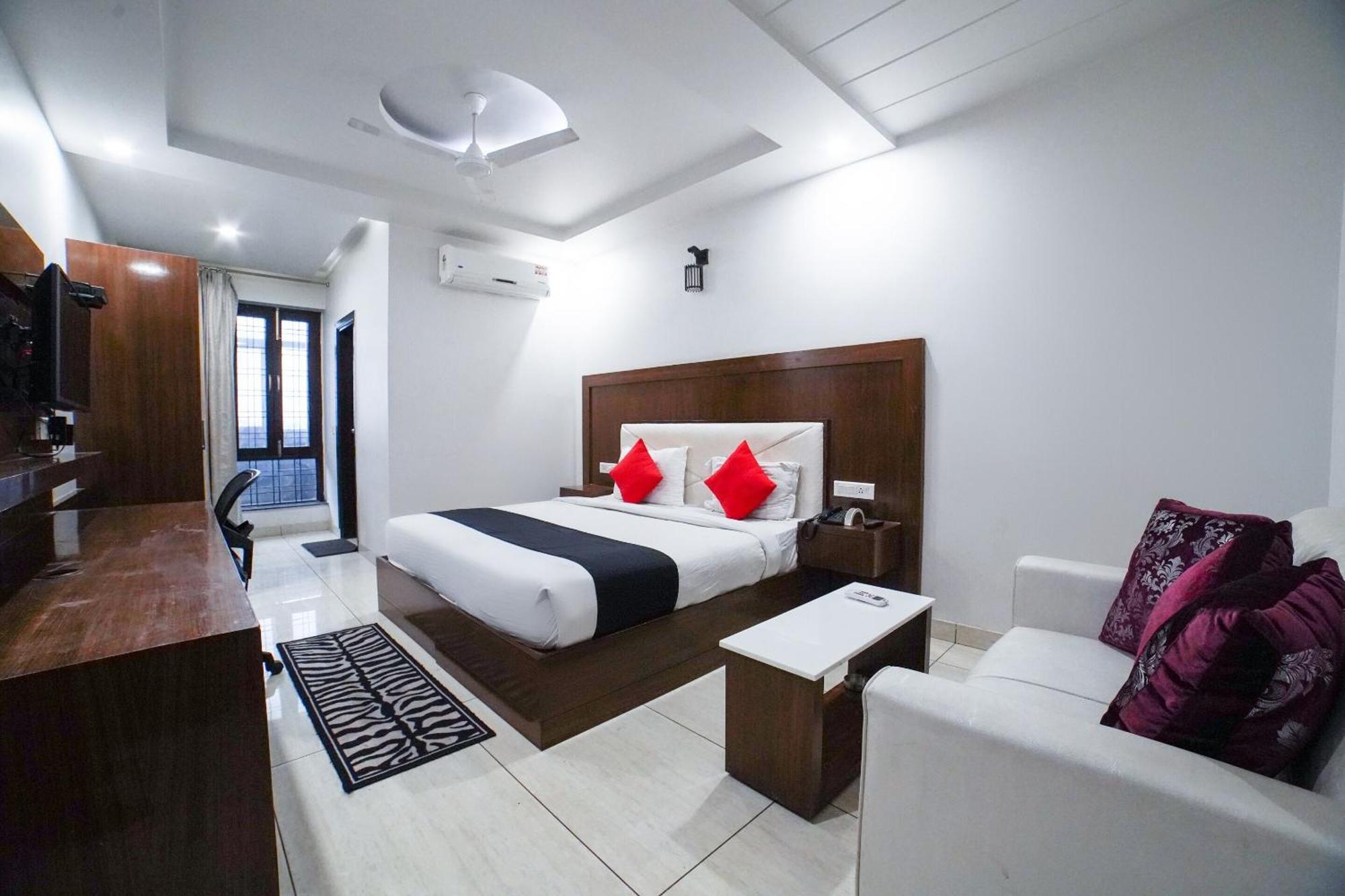 Collection O Prem Ratna Hotel Dehradún Kültér fotó