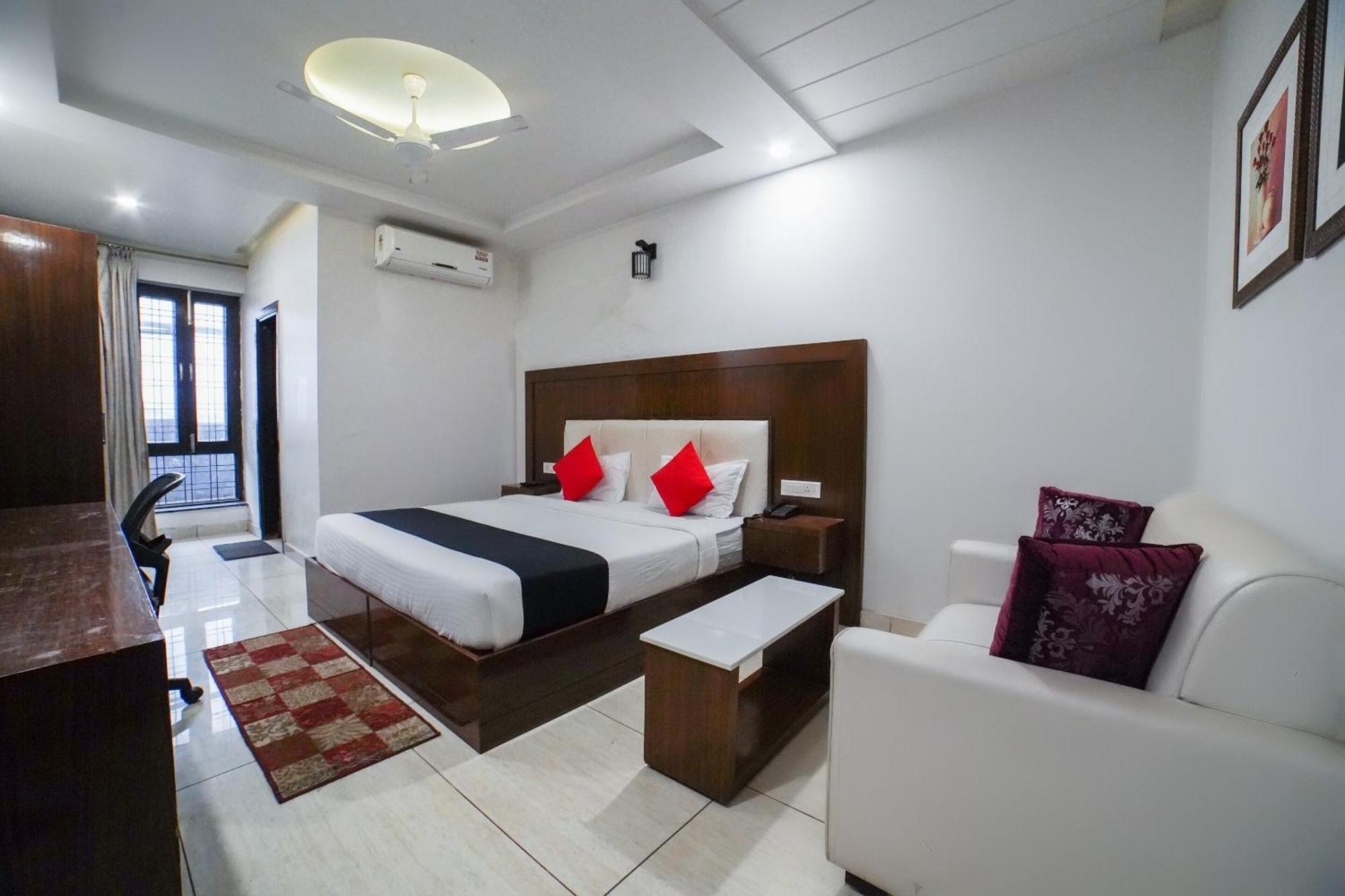Collection O Prem Ratna Hotel Dehradún Kültér fotó